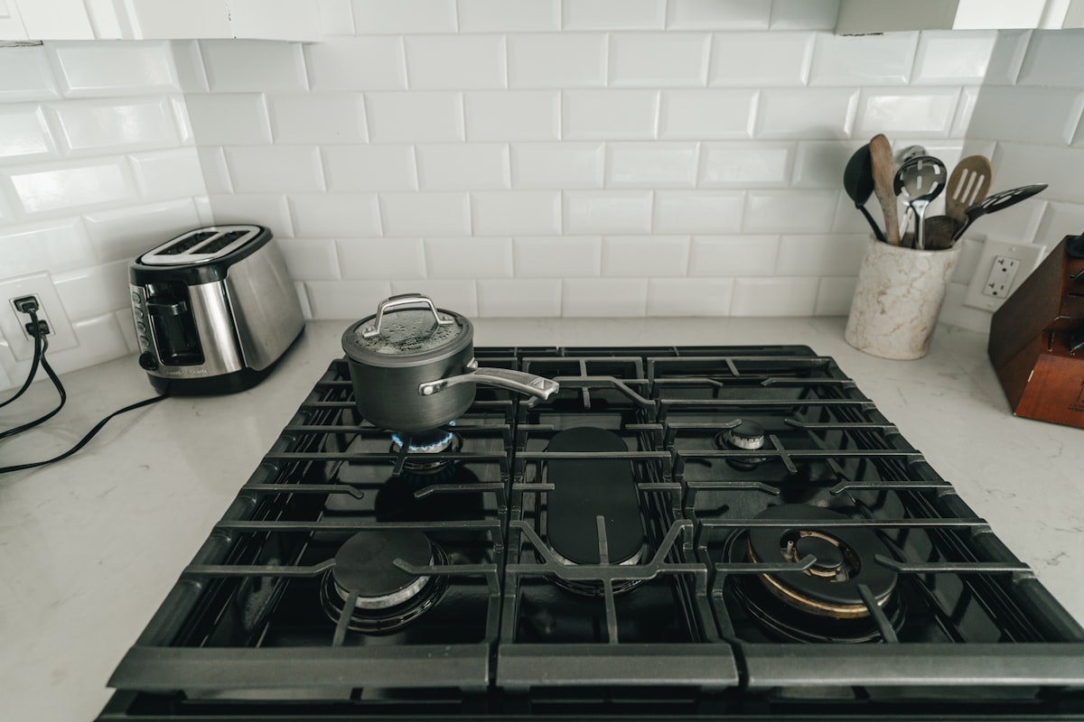 Professional cooking instruction in Wellnesscookingpath studio